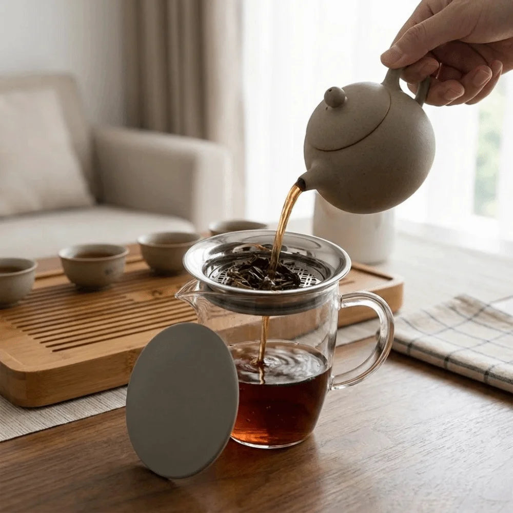 High Temperature Resistant Stainless Steel Tea Infuser Sturdy with Silicone Dust Cover Tea Strainer Fine Mesh Food Strainer