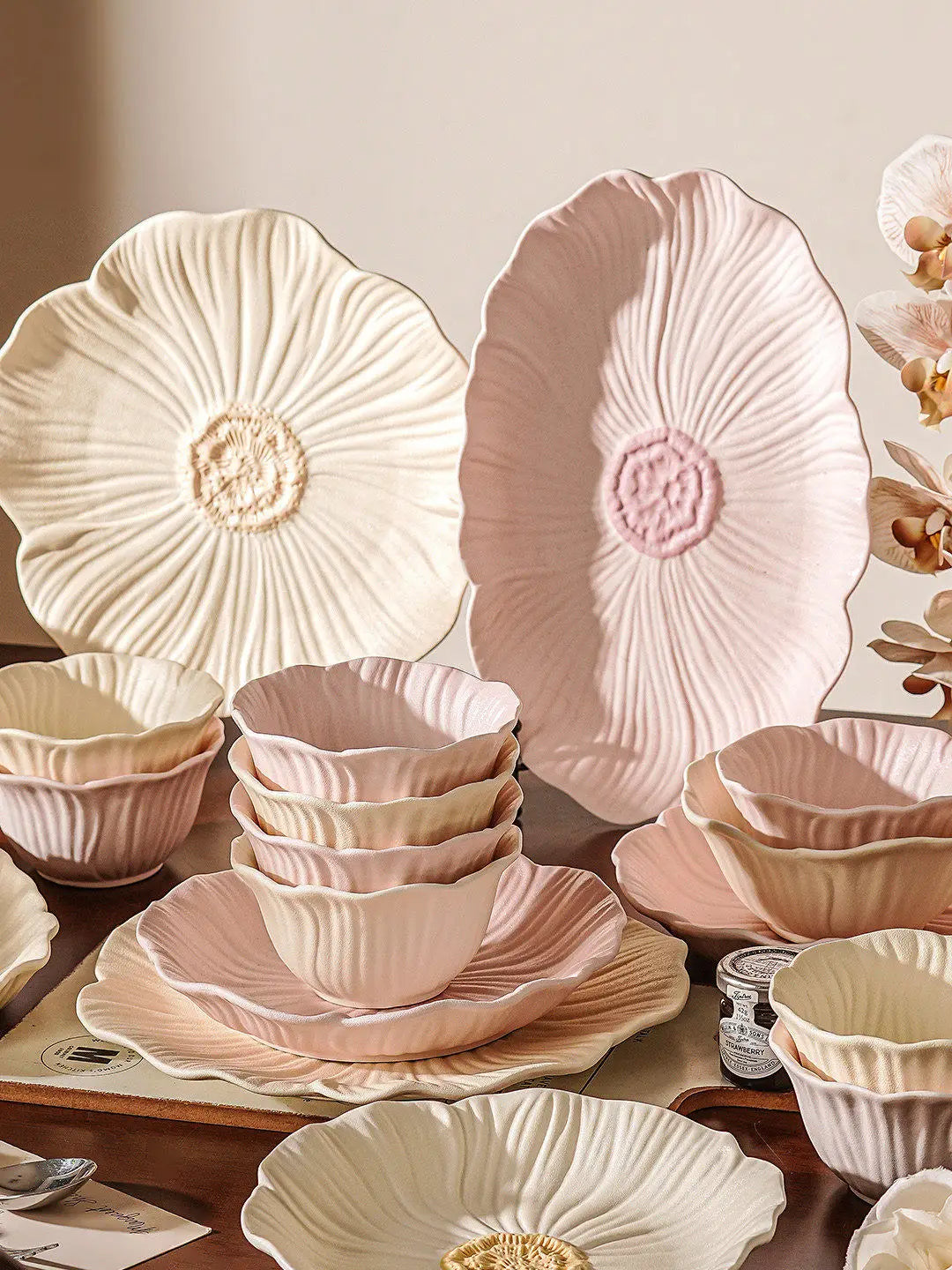 Delicate Ceramic Dessert & Snack Dish