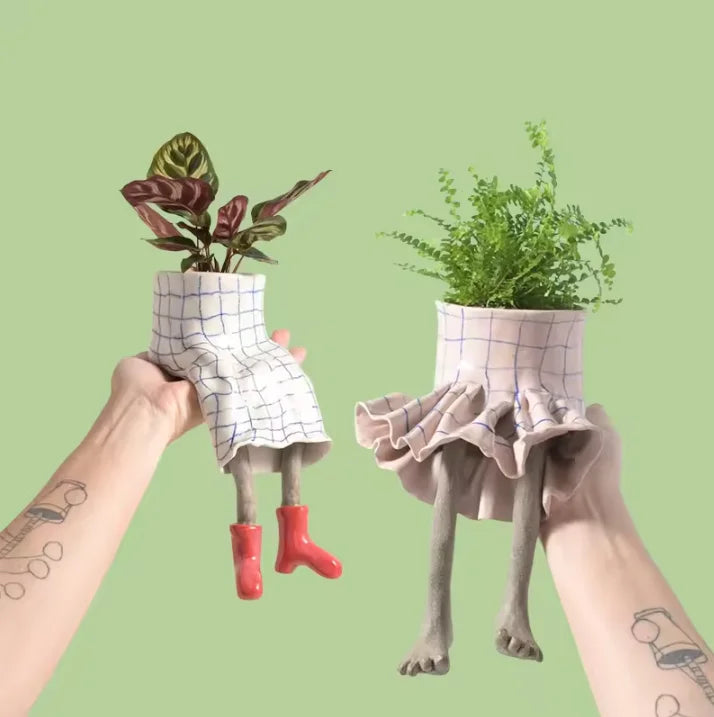 Novelty Sitting Legs Ceramic Planter Cute Dress Jeans Shaped Flower Pot Funny Ceramic Planter for Home Decor Creative Gift