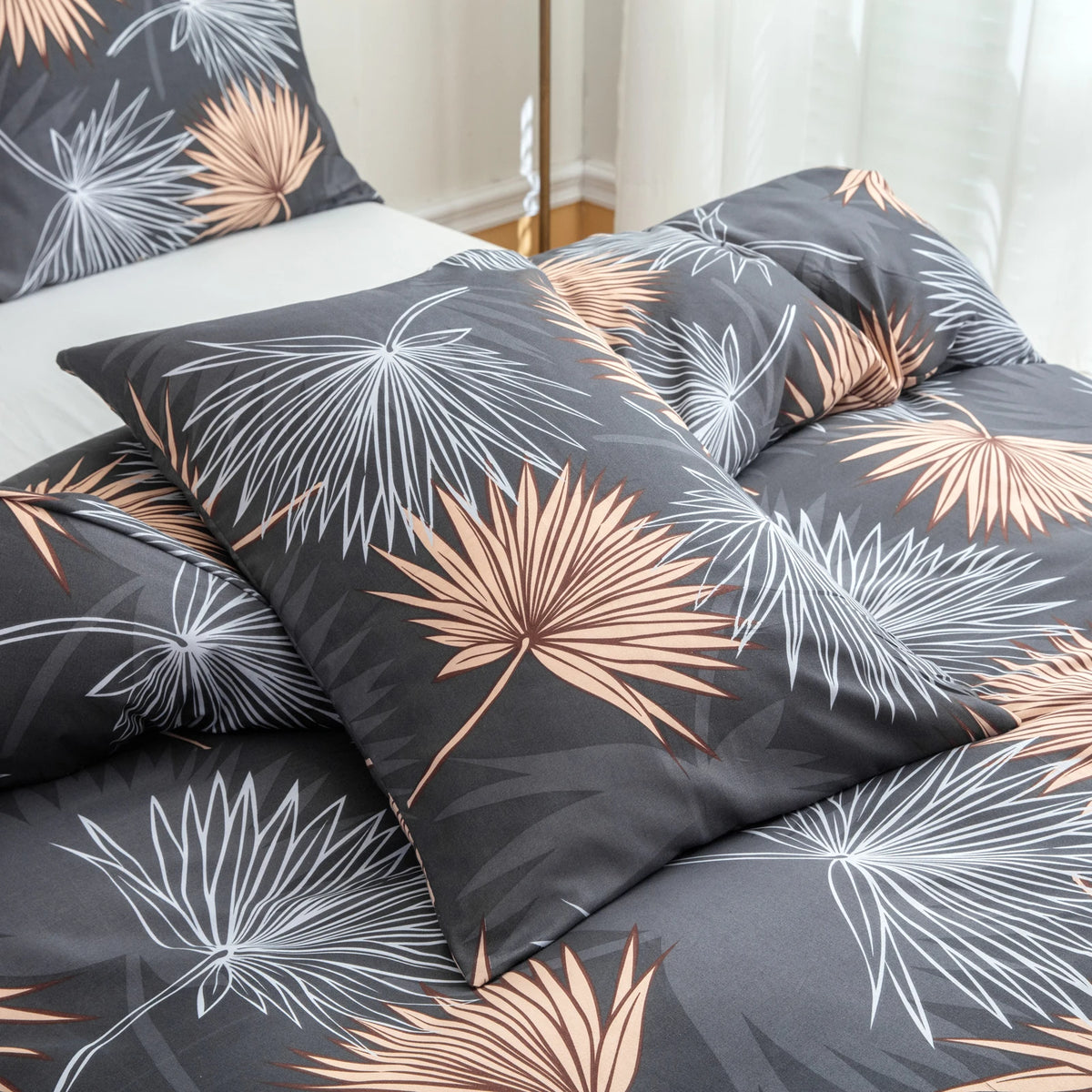 Tropical Plant Leaf Pattern Bedspread 3-Piece Set, Ultra-Soft, Comfortable and Breathable Bedding with Reactive Printing Duvet Set, Suitable for Bedrooms and Guest Rooms (Bedspread + Pillowcases, Without Comforter and Pillow