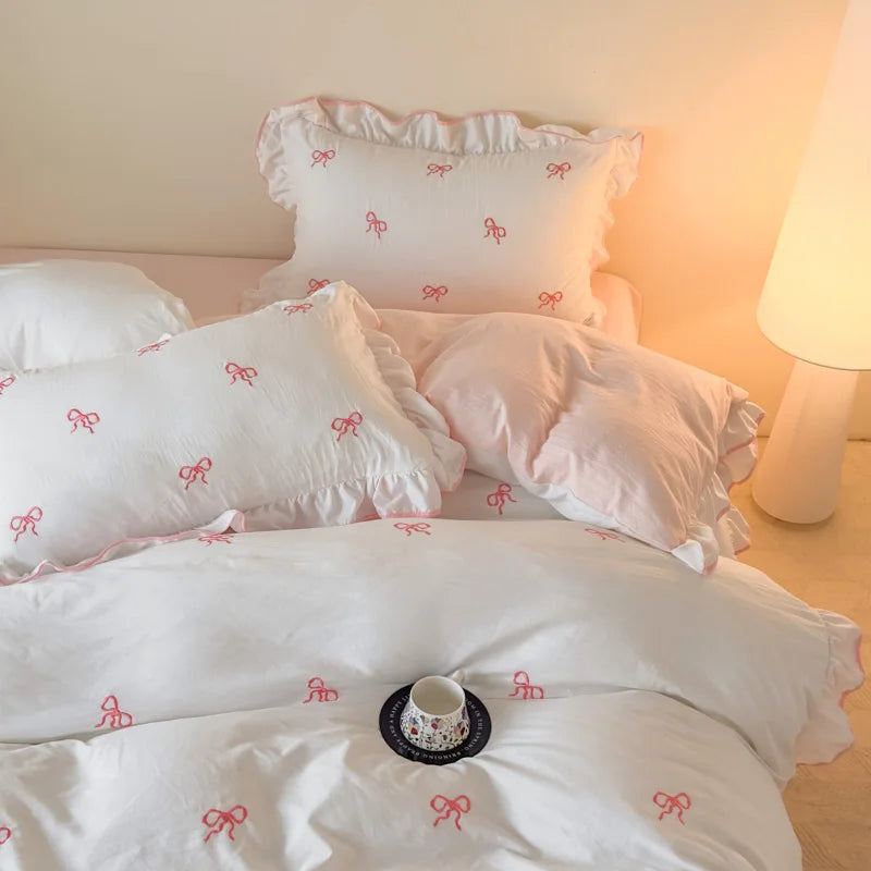3 Piece Sheet Set bowknot embroidery Quilt cover Set comfortable embroidery Bedding Set Bedspread for All Season