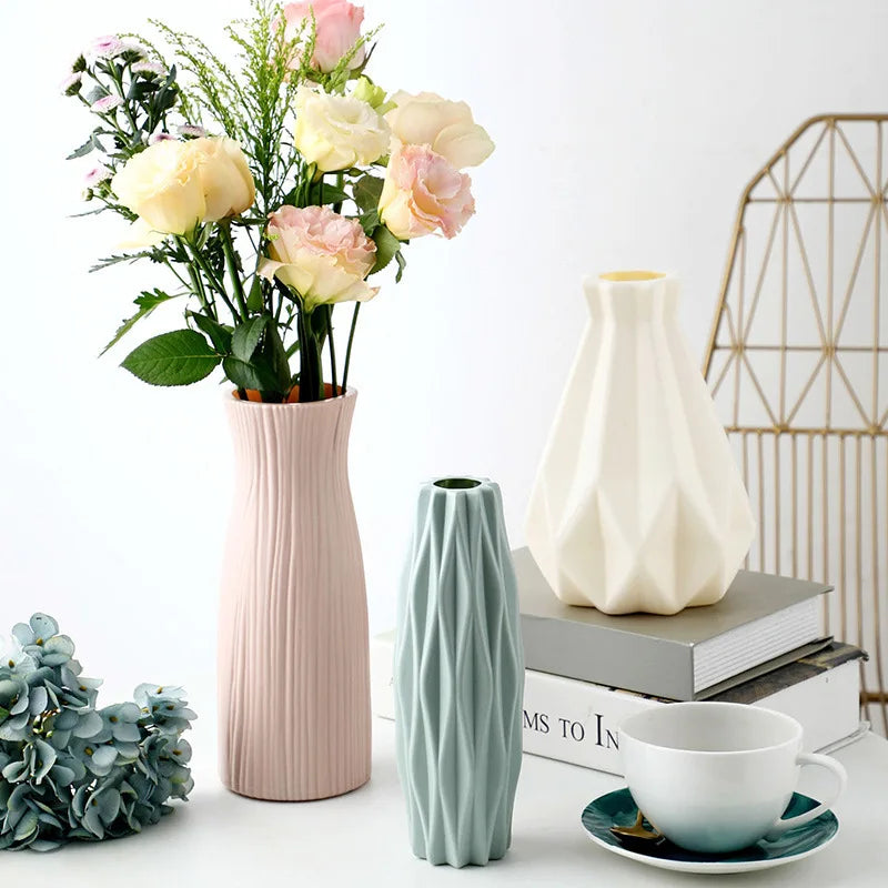 Modern Nordic Plastic Vase – Stylish Flower Arrangement Home Decor