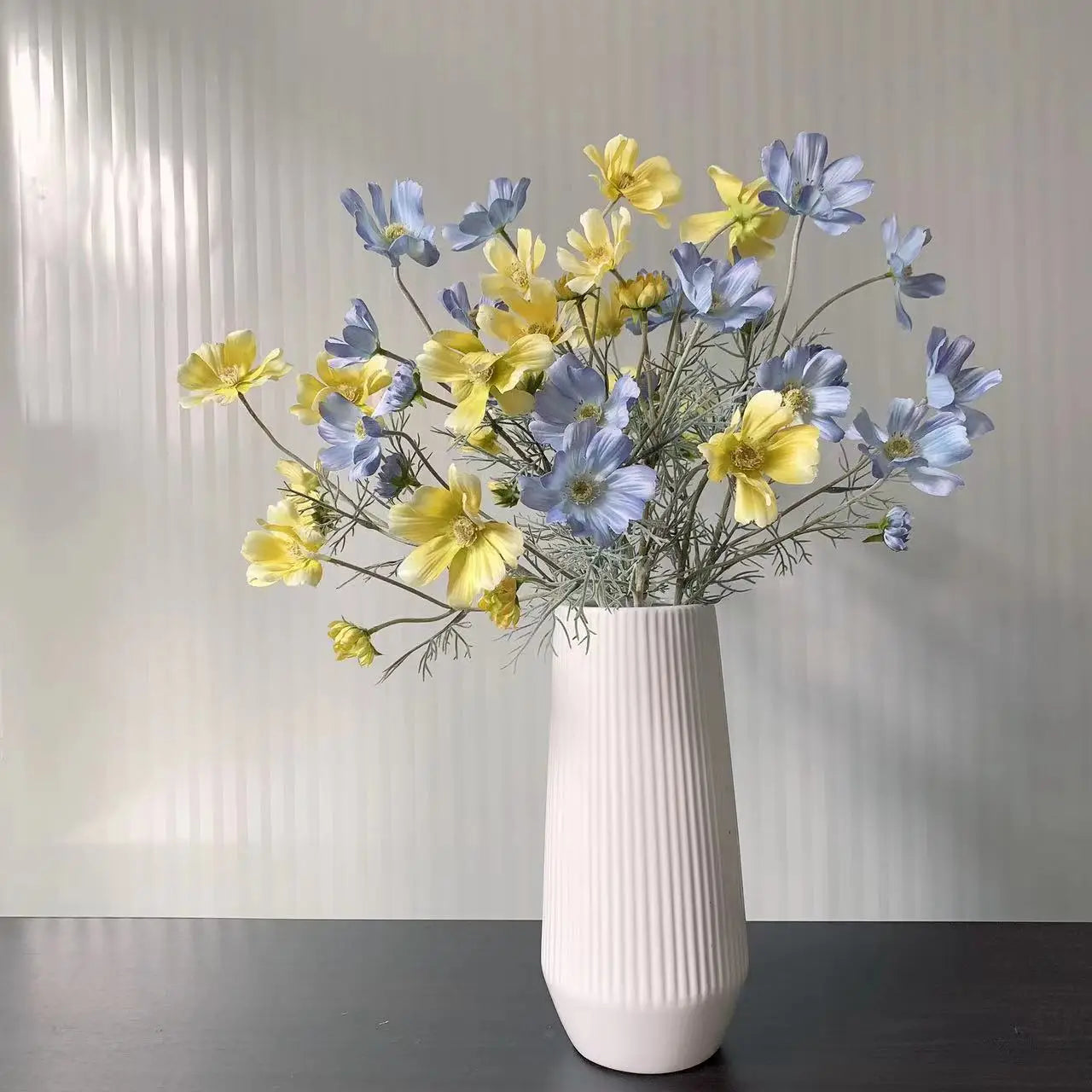 60cm Silk Artificial Chamomile Daisy Flower Stem