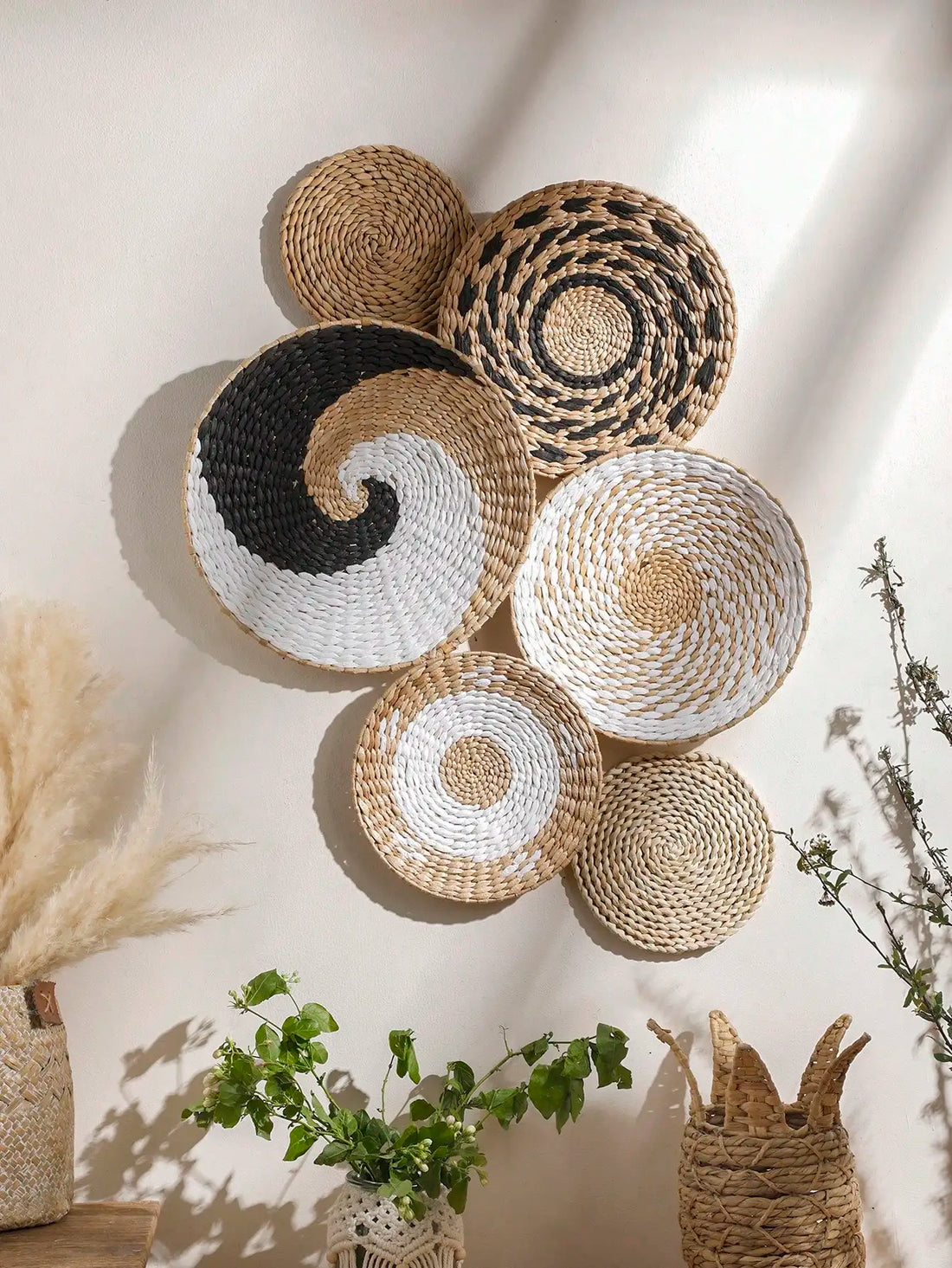 1/6 Pcs Boho Hand Woven Wall Basket Hanging Home Decorative Rustic Wall Basket Decor Art Gift for Kitchen Farmhouse Living Room