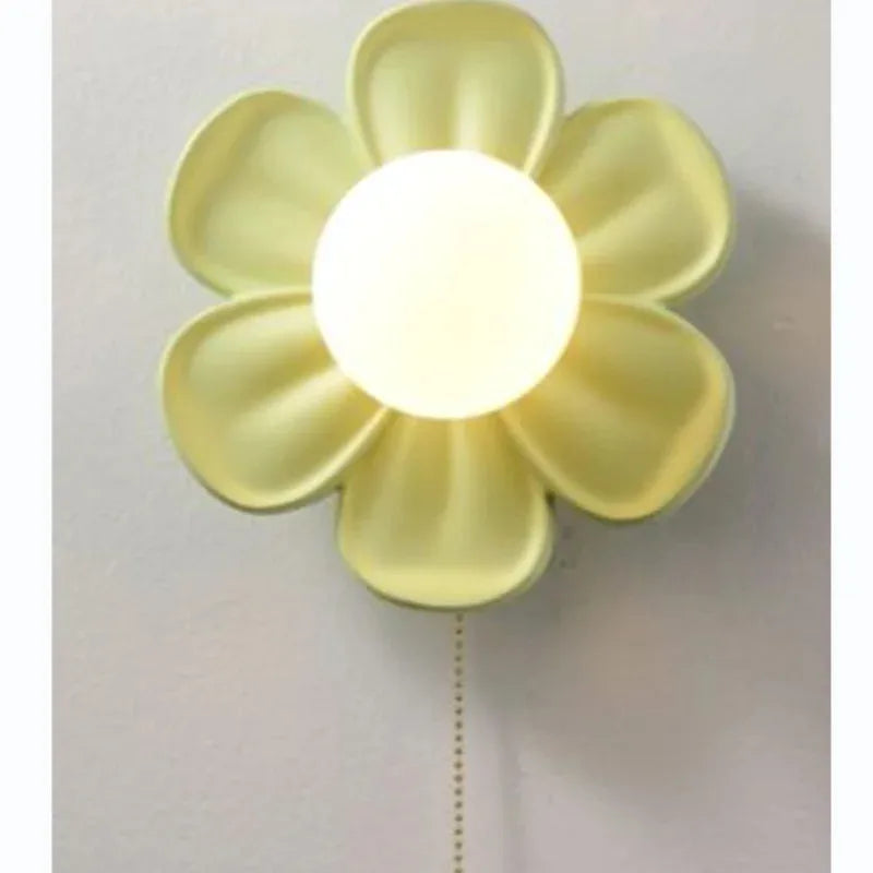 Modern Green Petal LED Wall Lamp – Decorative Wall Sconce for Home
