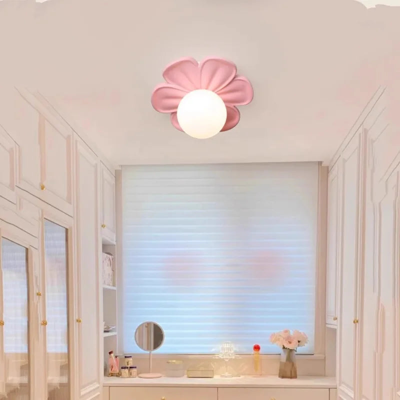 Modern Green Petal LED Wall Lamp – Decorative Wall Sconce for Home