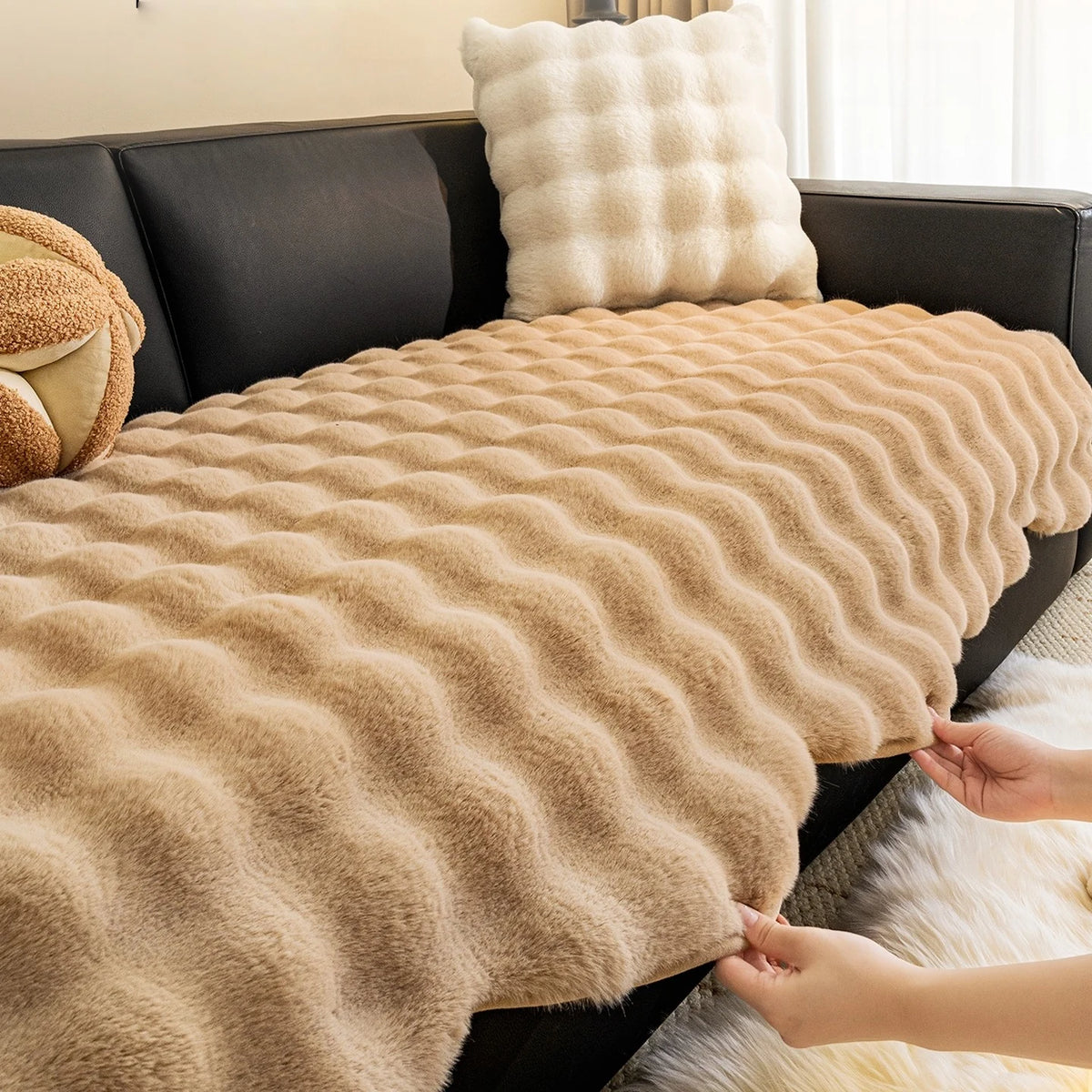 Thicken Imitation Rabbit Fur Plush Sofa Slipcover Non-slip Soft Sofa Towel Couch Cushion Cover for Living Room Modern Home Decor