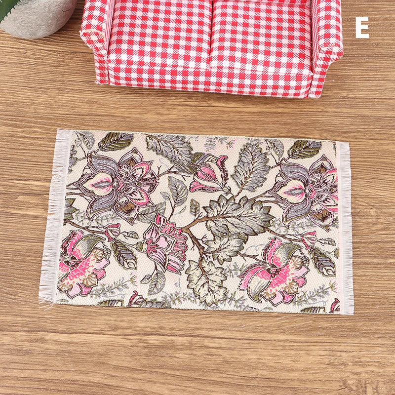 1Pc Turkish Style Toy Gift Dollhouse Miniature Floor Rug Cover Carpet Round Square Floor Mat DIY Model Bedroom Living Room Decor