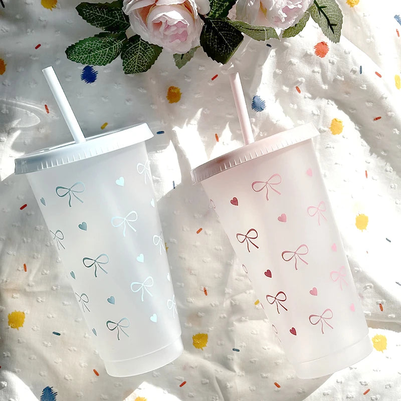 1Pc a Cute Bowknot Water Bottle Aesthetic Tumbler For Ice Coffee Juice Te Plastic Cups With Straw Lid Portable Drinking Bottle