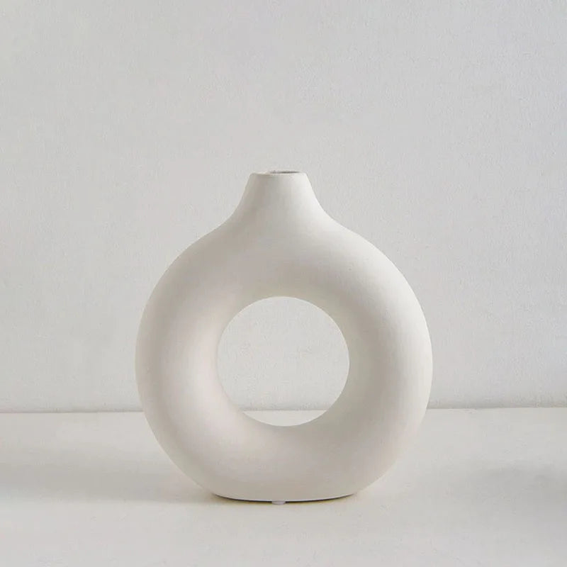 Simple Donut Shape Vase – Modern Flower Arrangement Home Decor