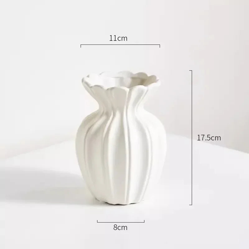 Nordic Retro Gold-Painted Cream Ceramic Vase
