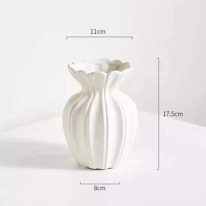 Nordic Retro Gold-Painted Cream Ceramic Vase