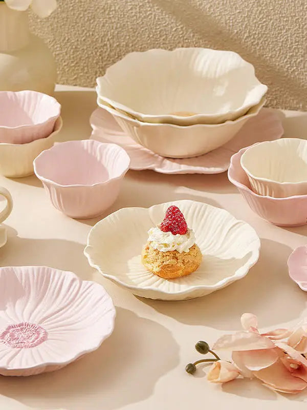 Delicate Ceramic Dessert &amp; Snack Dish